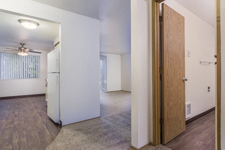 Forest Ridge Apartments 2 bedroom, 1 bath - 907 SF